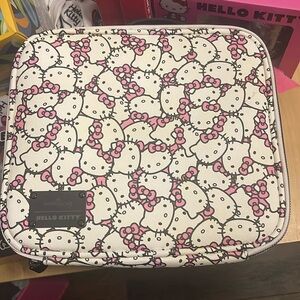 Makeup bag